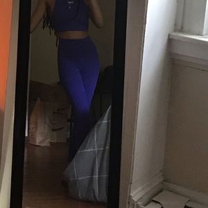 23 and 34” High-Rise Compressive Legging in Pansy